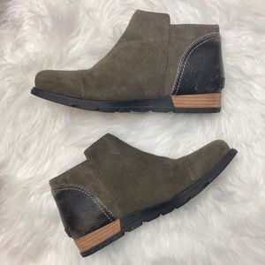 Sorel Major Low Brown Suede Boots/Ankle Boots size 9.5
